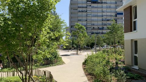 Le fonds de renaturation lancé par le Gouvernement, qui devrait permettre de « faire respirer les villes », est salué dans la profession et convoité par les villes. © P. Fayolle